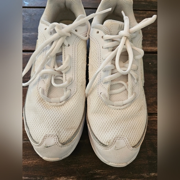 Women's Nike Air Max - Picture 7 of 10